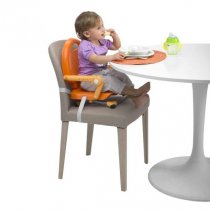 Chicco เก้าอี้บูสเตอร์ทานข้าวเด็ก Pocket Snack Booster Seat, สีMandarino